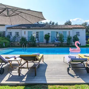 Le Mas De La Source Bed & Breakfast